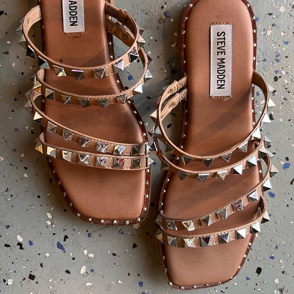Steve Madden rockstud sandals - Picture 1 of 9